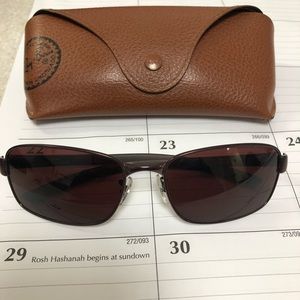 Mens official rayban sunglasses!!